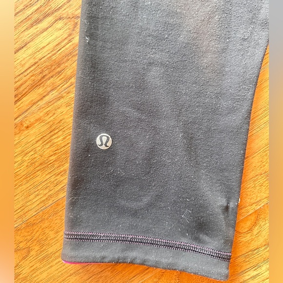 Lululemon crop legging 8 - Picture 2 of 6